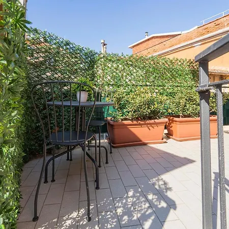 012 - Loft Terrazza Privata Gigante, In Centro A 100m Dal Mare E