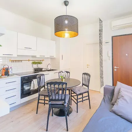 012 - Loft Terrazza Privata Gigante, In Centro A 100m Dal Mare E Moneglia