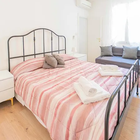 012 - Loft Terrazza Privata Gigante, In Centro A 100m Dal Mare E * Moneglia