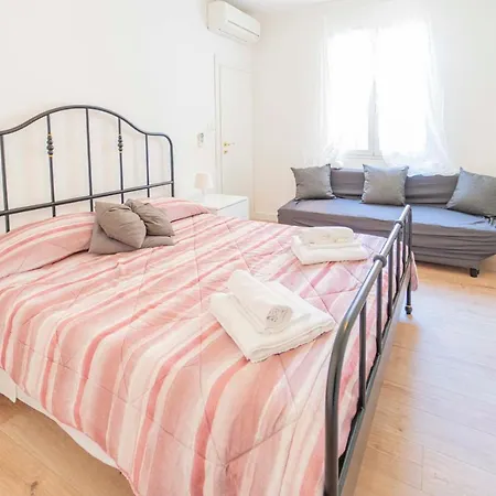 012 - Loft Terrazza Privata Gigante, In Centro A 100m Dal Mare E Moneglia
